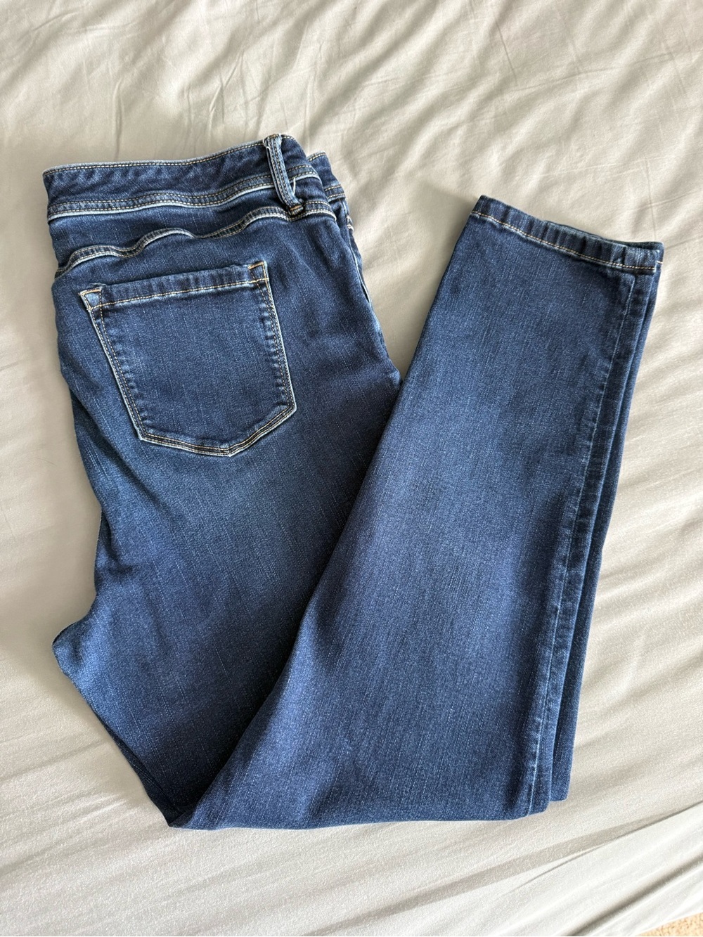 Torrid Luxe Skinny Jeans, Dark Wash Stretch Denim, Mid-Rise, Size 18R